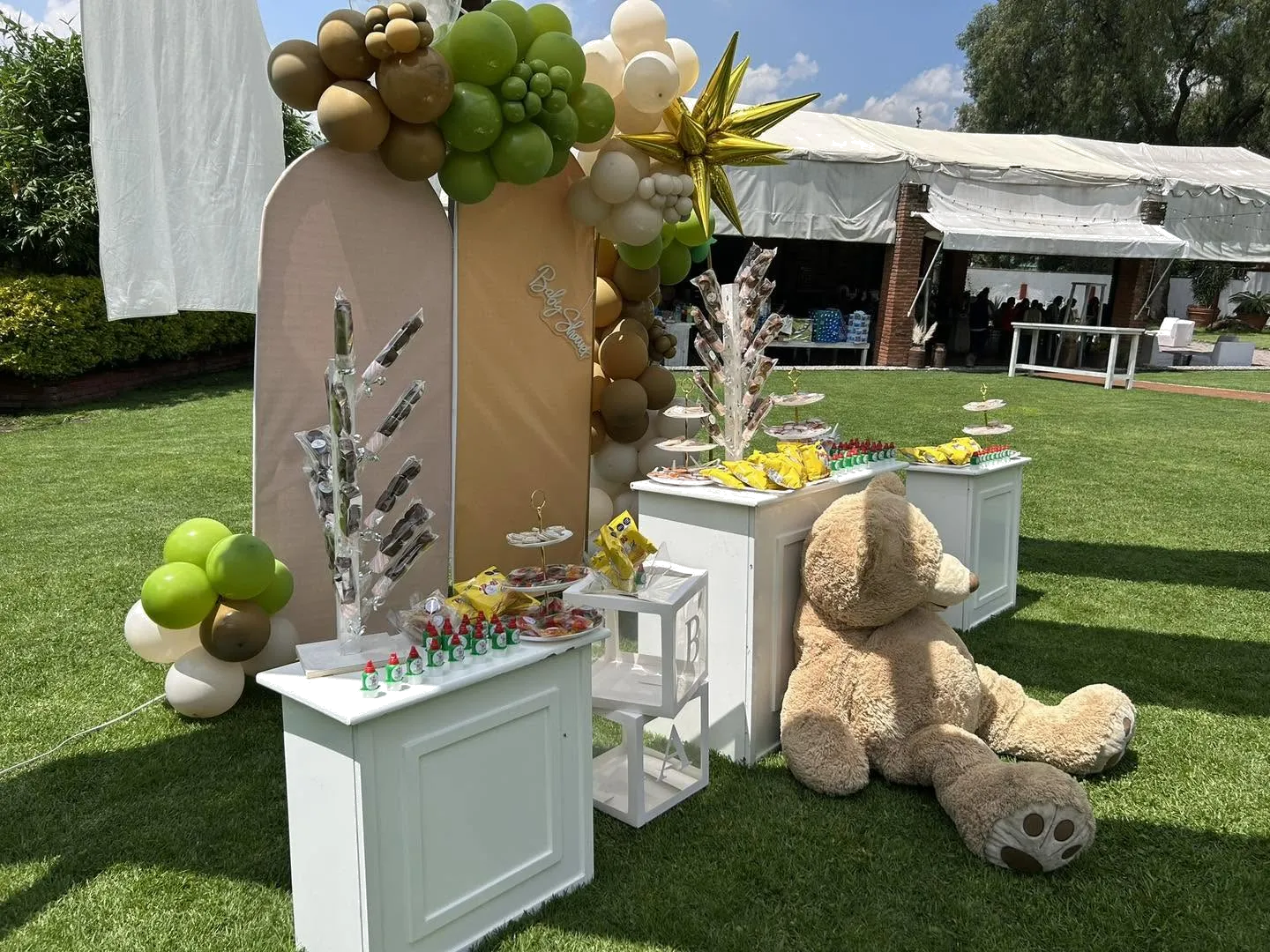 Espacio decorado para primera comunión en Hacienda San Marcos